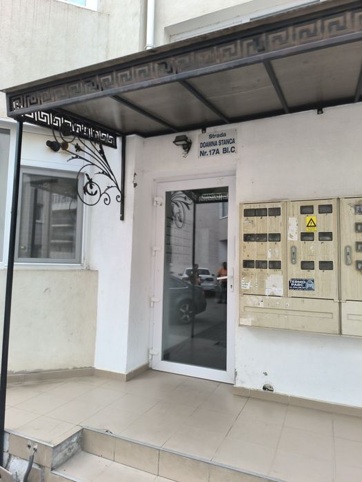 Apartament de închiriat