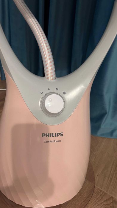 Aparat de calcat vertical cu abur Philips GC552