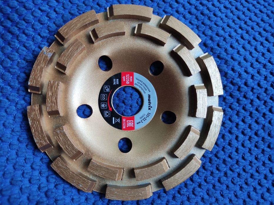 Диск алмазный чашка двухрядные.