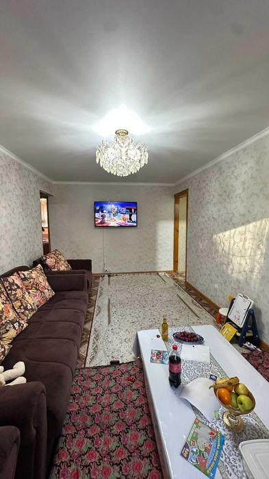 Продаётся самая дешёвая 3-комнатная квартира в 11 мкр. Этаж 1 из 5