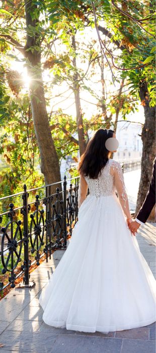 Rochie de mireasă mărimea 38, ca nouă, preț negociabil