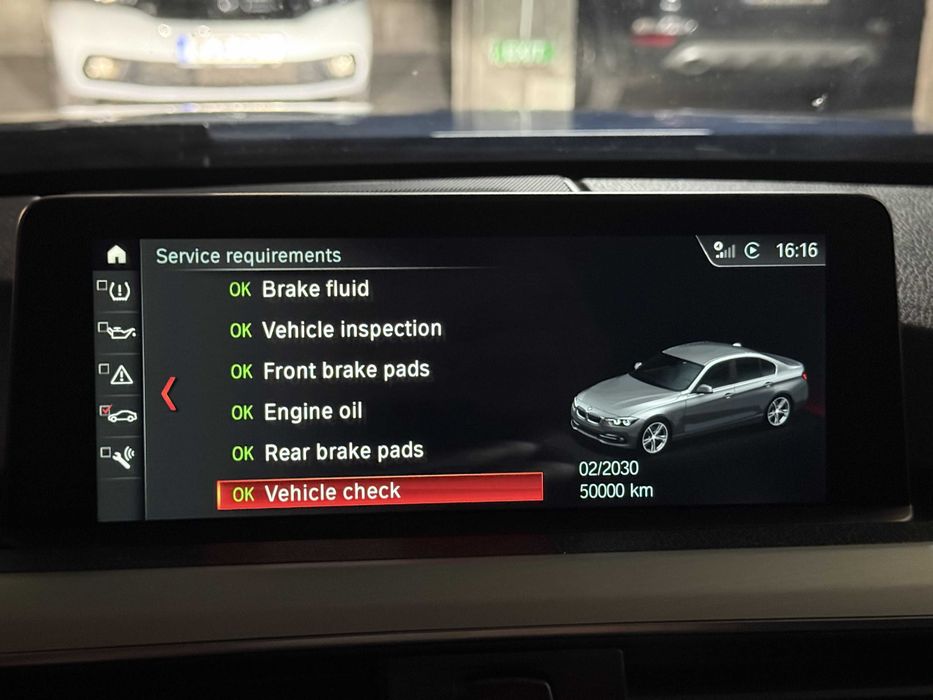 BMW Seria 3 F30 330e Plug-in Hybrid 2016 | Proprietar | Istoric curat