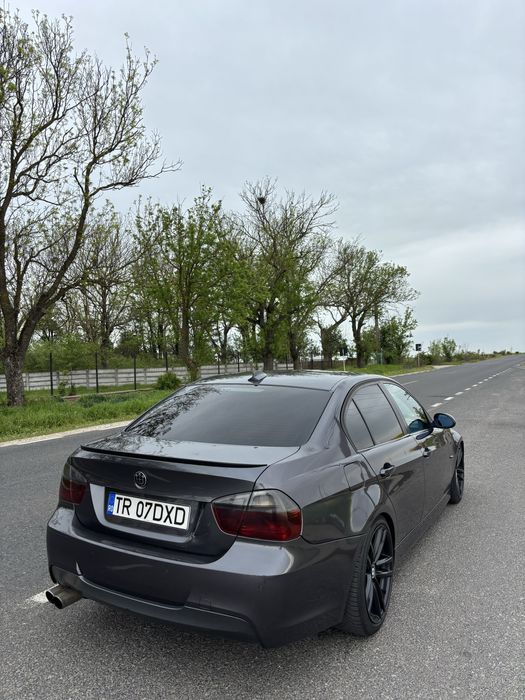 BMW Seria 3 E90 320D automat / M pack / Harman Kardon / Xenon