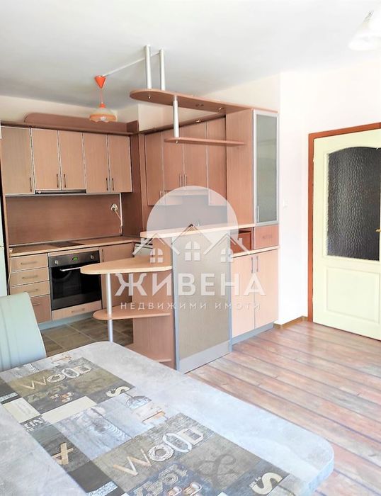 Дава се под наем Тристаен апартамент в Варна, Левски - 82 кв.м за 665 € - Снимка #1