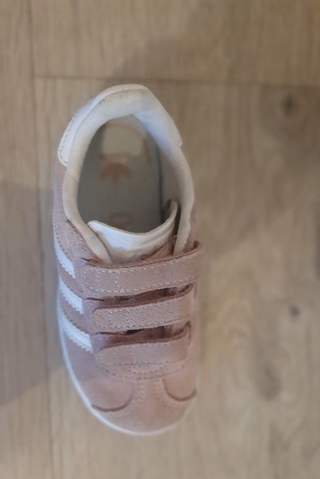 Продам кроссовки фирмы Adidas (оригинал)