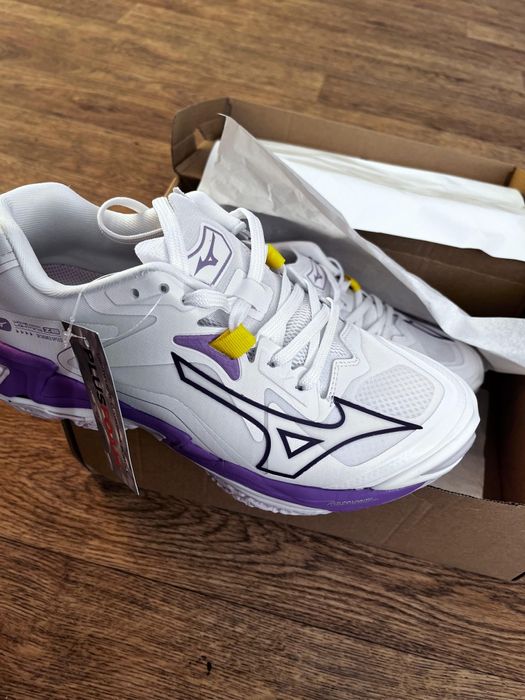 Кроссовки оригинол