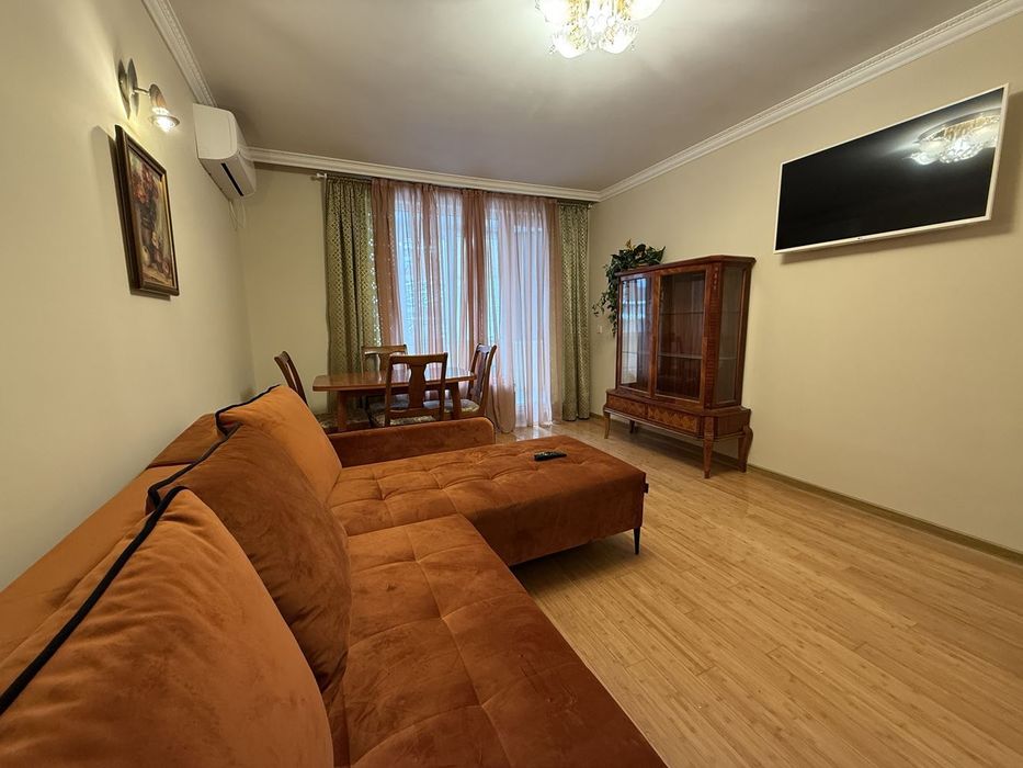 Дава се под наем Двустаен апартамент в София, Овча купел - 65 кв.м за 717.06 € - Снимка #1