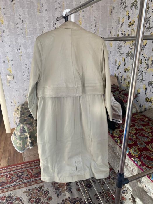 Кожаный плащ