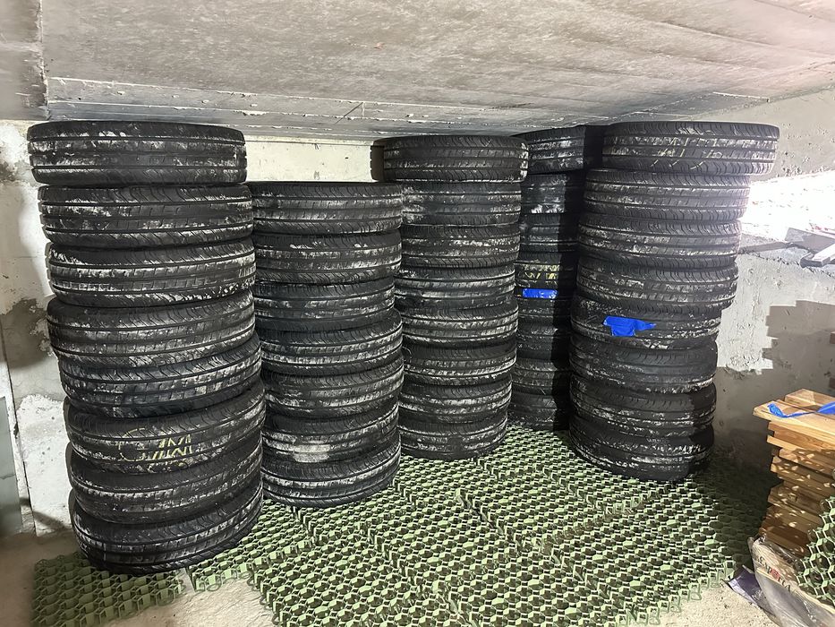 Нови бусове гуми Continental 225/75/16 С