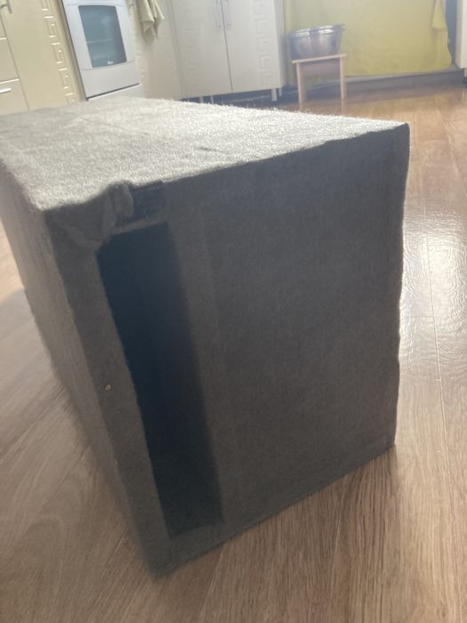 Продам саббуфер продам