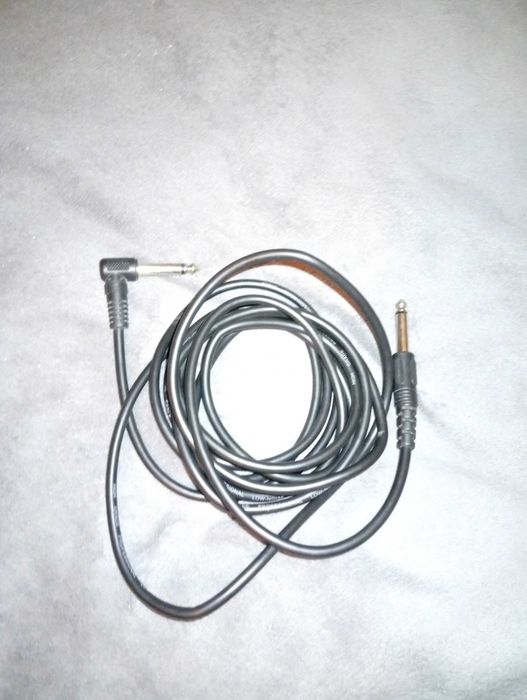 Електрическа китара Acoustic Solutions със усилвател и кабел