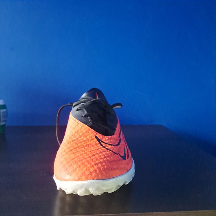 Бутонки  на nike