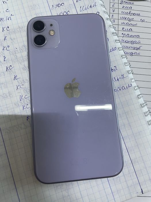 Продам 11 айфон в хорошем состоянии