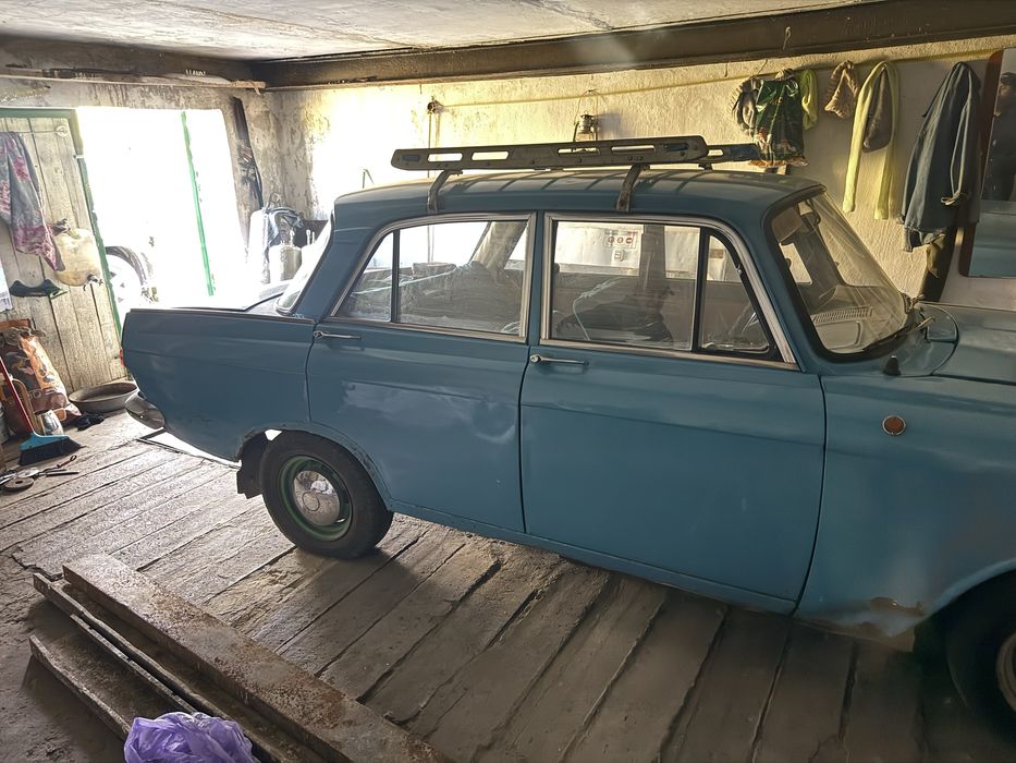 Продается автомобиль москвич