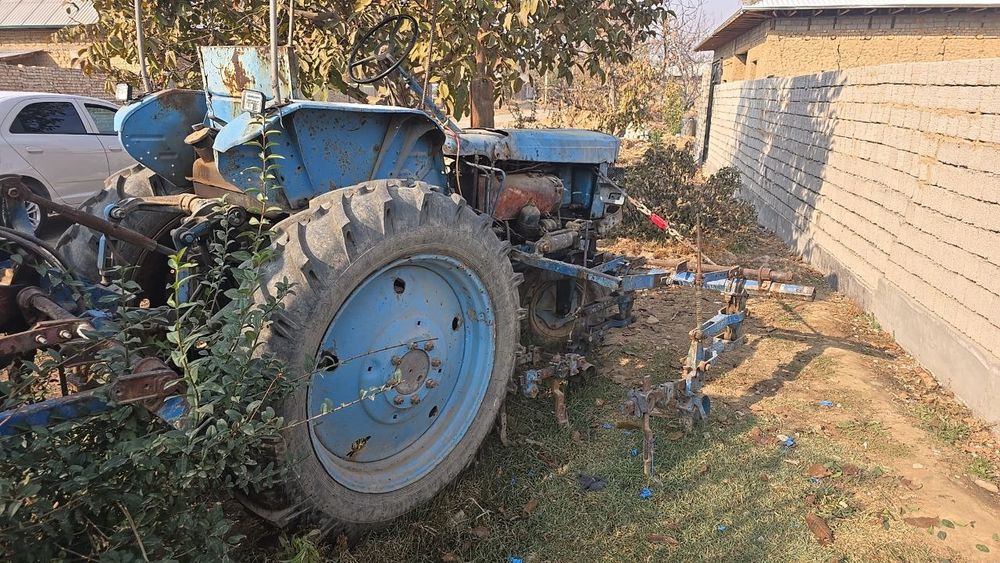 МТЗ 80 трактор сотилади нахаду юурп турган тирактир