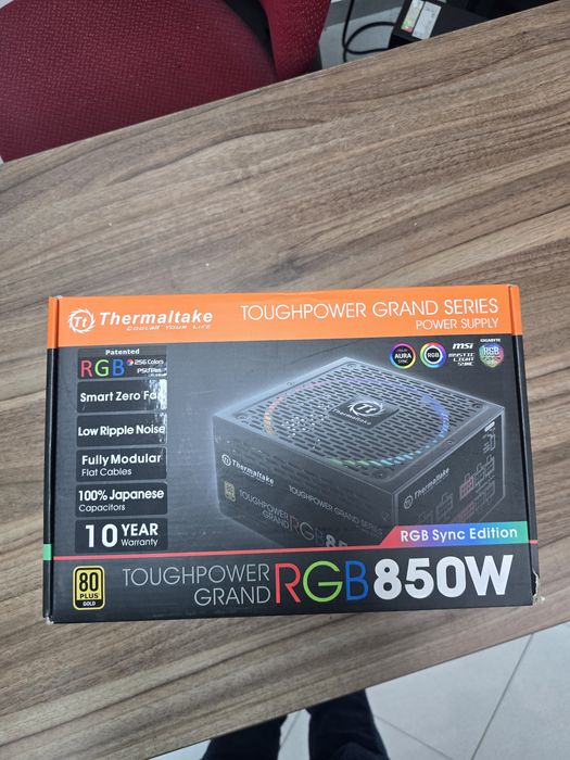 Sursa Thermaltake toughpower grand rgb 850w + 80 Gold