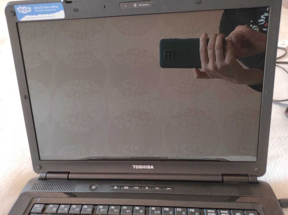 Лаптоп Toshiba Satellite L305-S5875 неработещ/за части