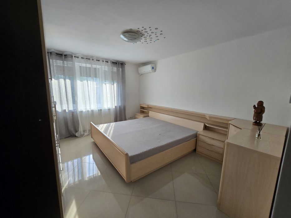 Inchiriez apartament cu 2 camere (64mp)