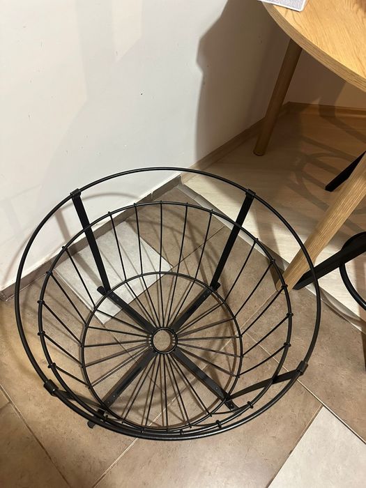 Маса IKEA Gualov