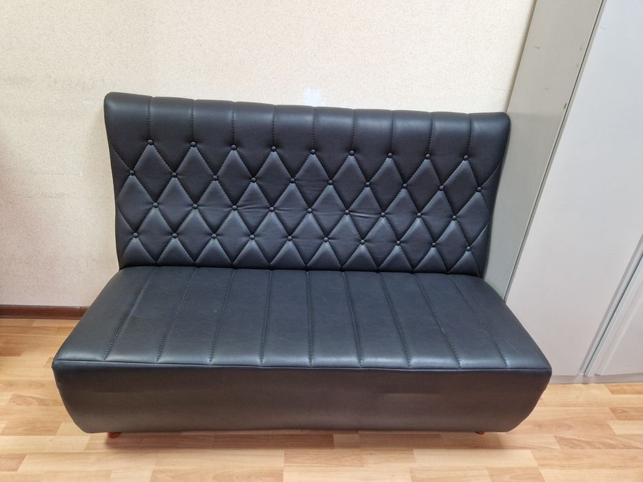 Продам офисный диван