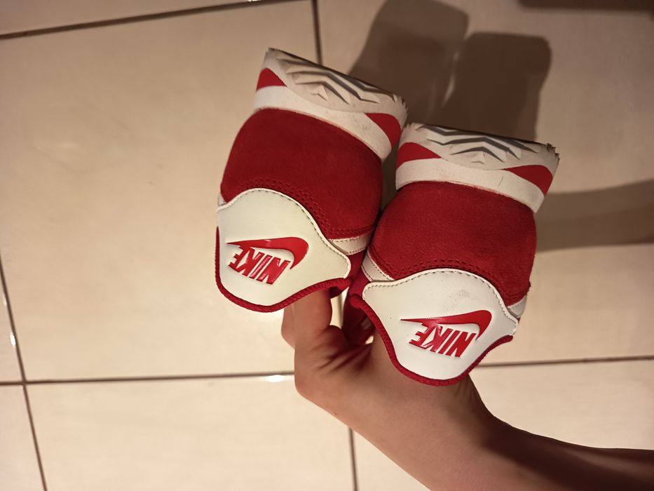 Nike cortez University red