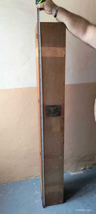 Стар голям дървен военен сандък от втората световна война