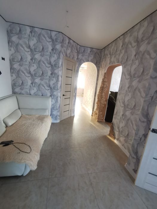 Продаётся трёх комнатная квартира в городе Тобыл.