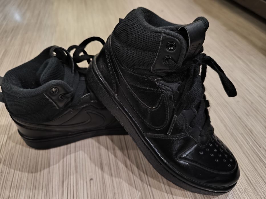 nike 32, zara 33, nike 36, reserved 36