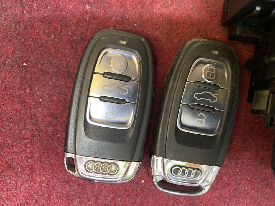 Ключ за AUDI оригинален с платка A4 A3 A5 A6 A7 A8 Q2 Q3 Q5 Q7
