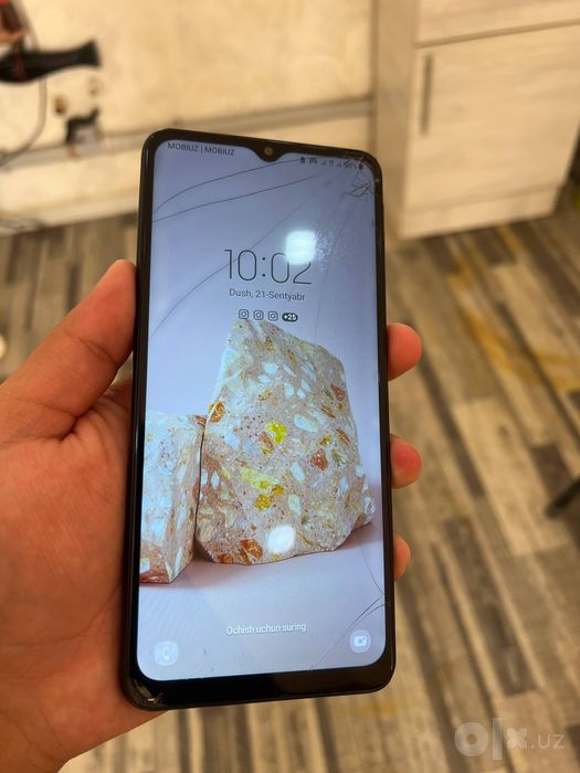 Samsung a02 sotiladi