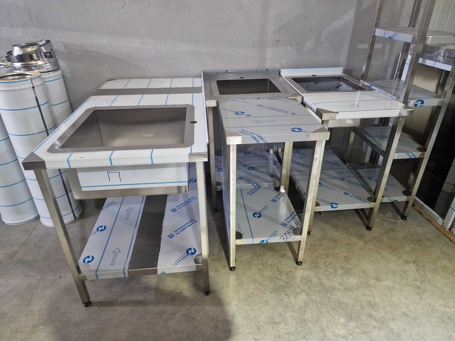 Masa inox HORECA. Producator mobilier si hote inox.