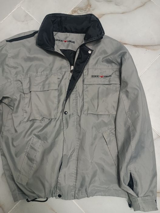 Яке Giorgio Armani ветровка L/XL - 25 лв