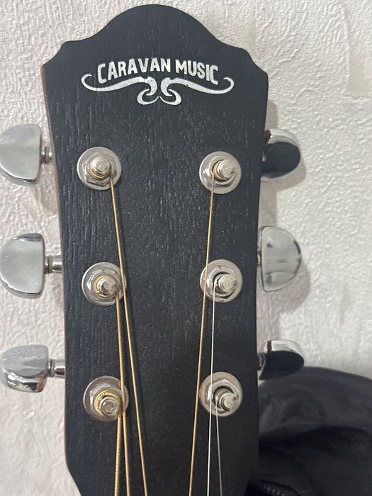 Гитара от марка caravan music новый