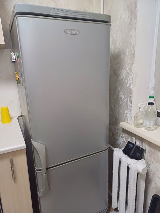 Продам холодильник  б/у