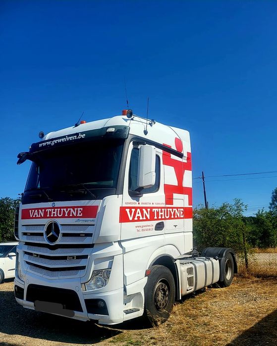 VÂND /SCHIMB Ansamblu mercedes Actros Model 1845 (remorca)