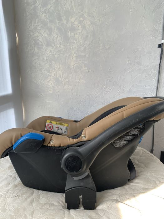 Продам автокресло