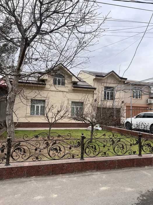 Сдаётся Евродом 4-соток в Домбрабаде, 16-Гор. Больница / id8839 /