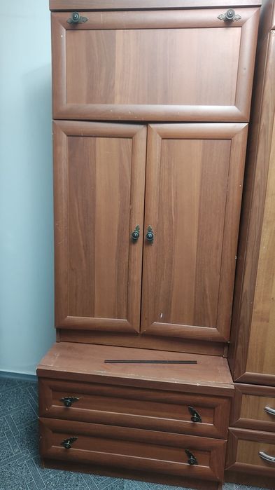 Мебель отдам даром