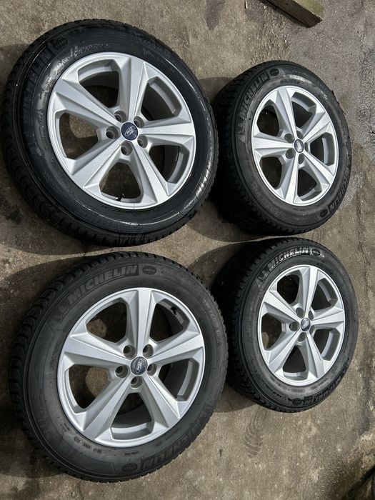 Roti pentru Ford R18