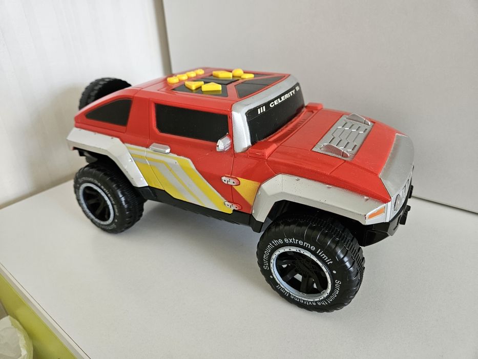 Детка играчка музикален джип