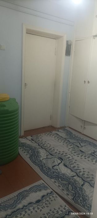 Квартира сотилади Ангрен Шахри марказда 4 этажда жойлашган.