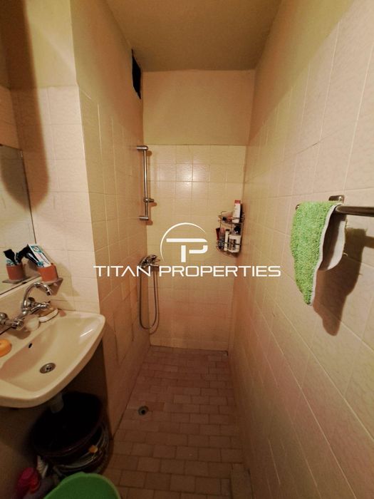 Продава се Тристаен апартамент в Пловдив, Кючук Париж - 76 кв.м за 1514 €/кв.м - Снимка #9