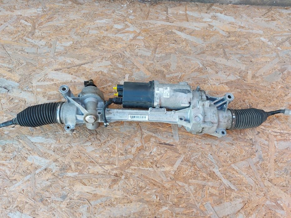 Caseta de direcție mercedes c class w205 originala