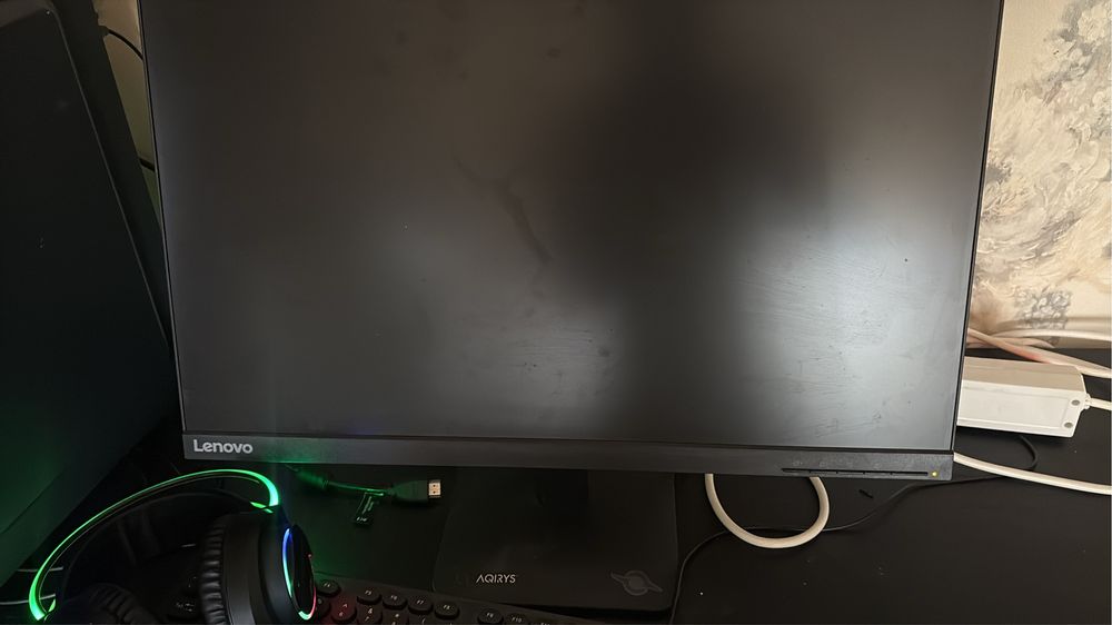 Monitor Lenovo 100hz