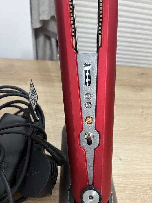 Dyson Corrale Straightener, ediția limitată Red/Nickelg