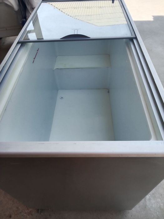 Морозилка сотилади