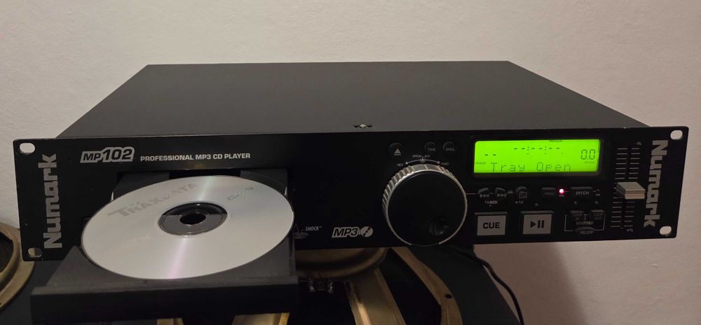CD Player profesional dj  Numark MP 102