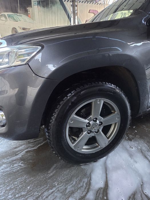 Toyota rav 4 2012