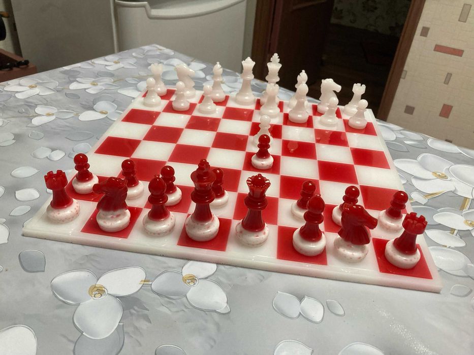 Продам очень крутые - Шахматы !!!