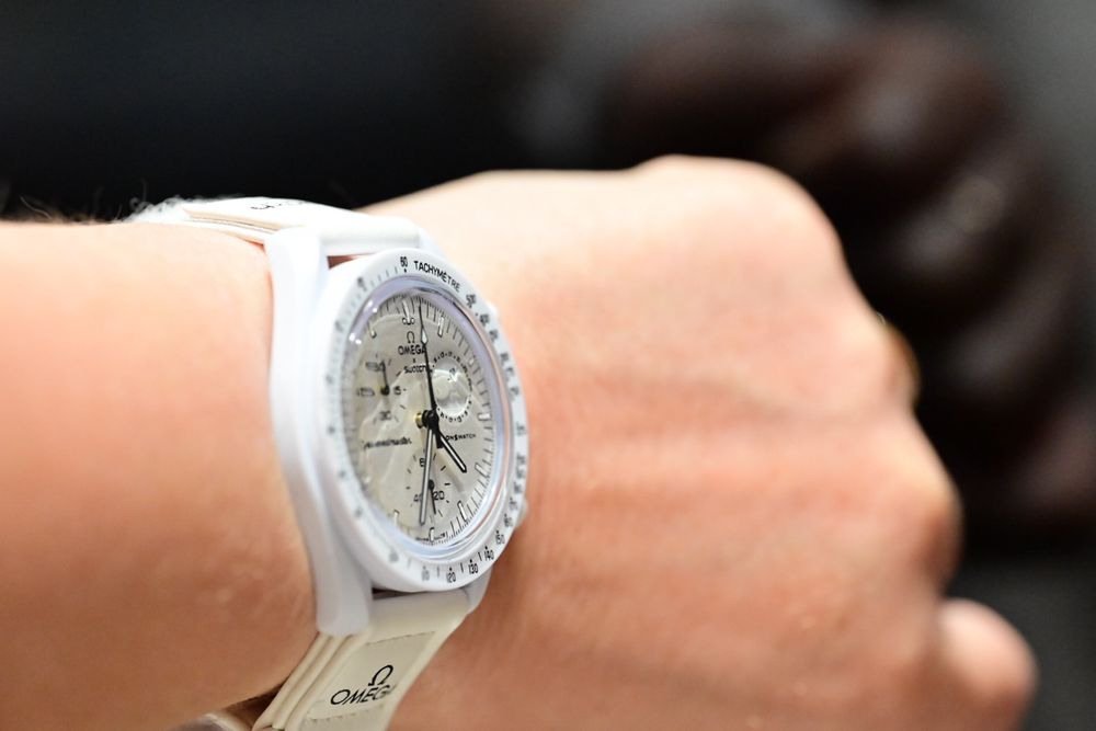 Omega Swatch Snoopy